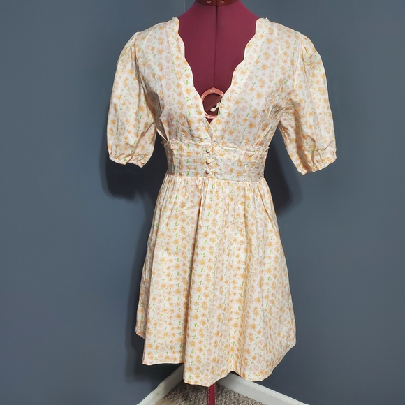 Porter St Dresses & Skirts - Porter St Peach Floral Mini Dress with Scalloped Neckline Cotton Women's Size M